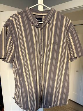 Men's Short-Sleeve Vertical Stripe Button-Down Shirt - Gray & Cream